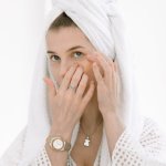 Sucha cera bez tajemnic: rytuał pielęgnacyjny, który naprawdę nawilża
