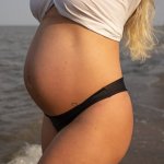 Słońce w ciąży? Tak, ale z głową! Przewodnik po bezpiecznym opalaniu przyszłych mam
