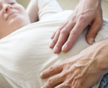 Gotowa na łagodniejszy poród? Masaż krocza krok po kroku — bez tabu i bez stresu