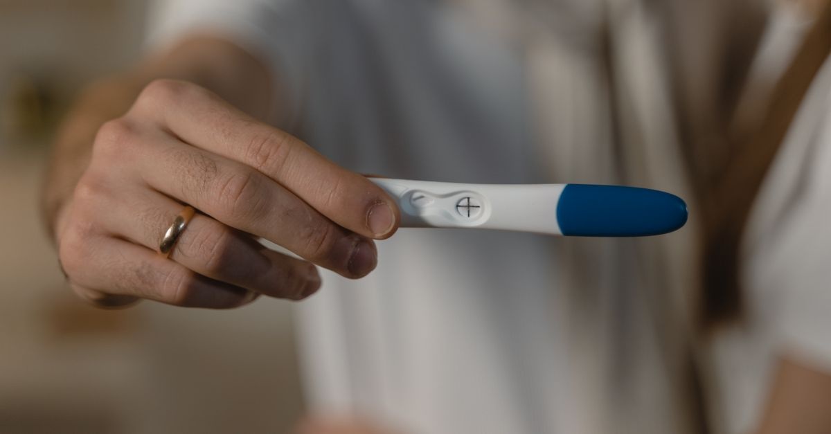 Najwcześniejsze potwierdzenie ciąży: kiedy zrobić badanie z krwi i jak nie przegapić idealnego momentu
